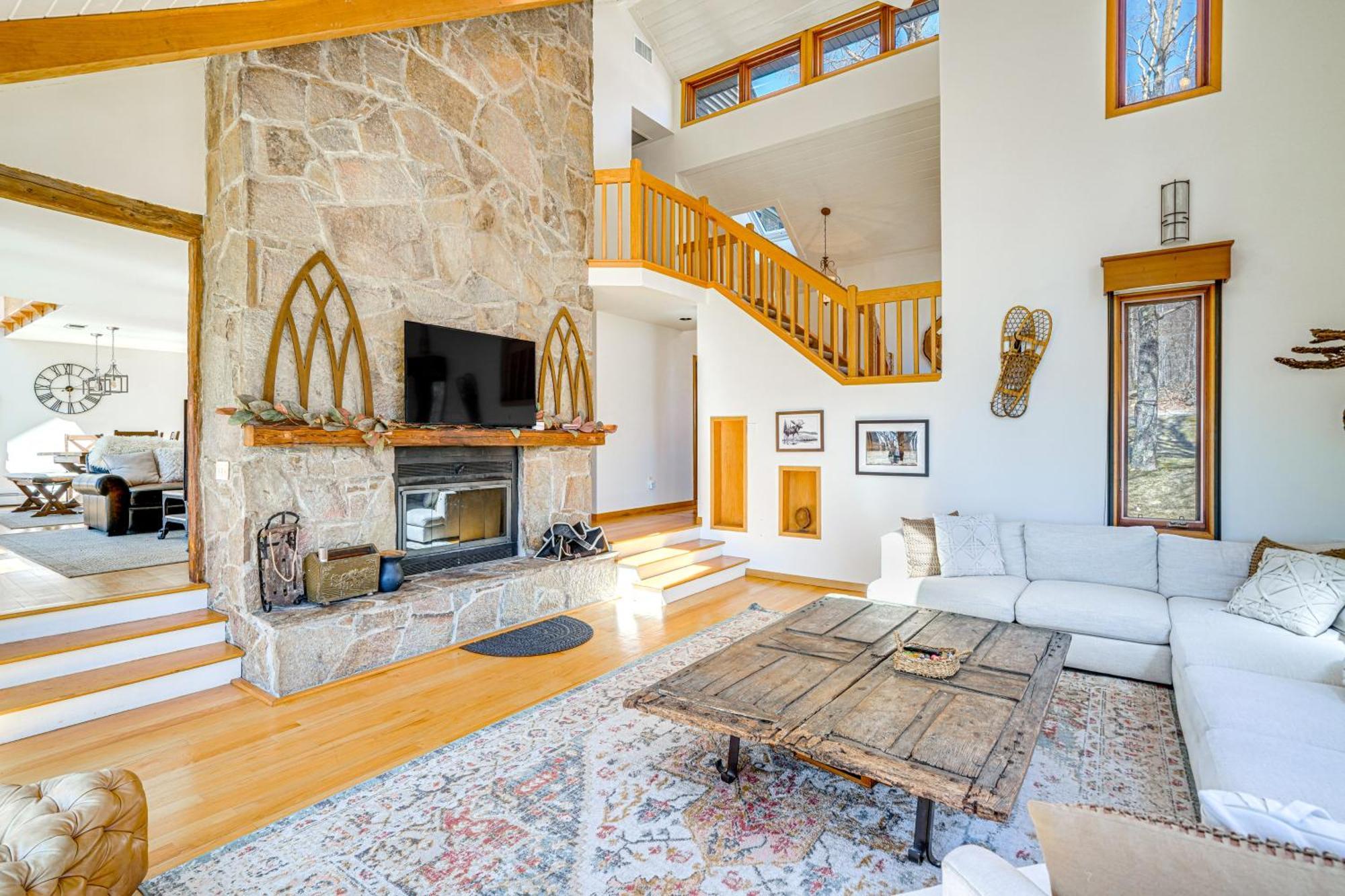Wilmington Retreat With Deck, Lake Views And Game Room Exterior photo