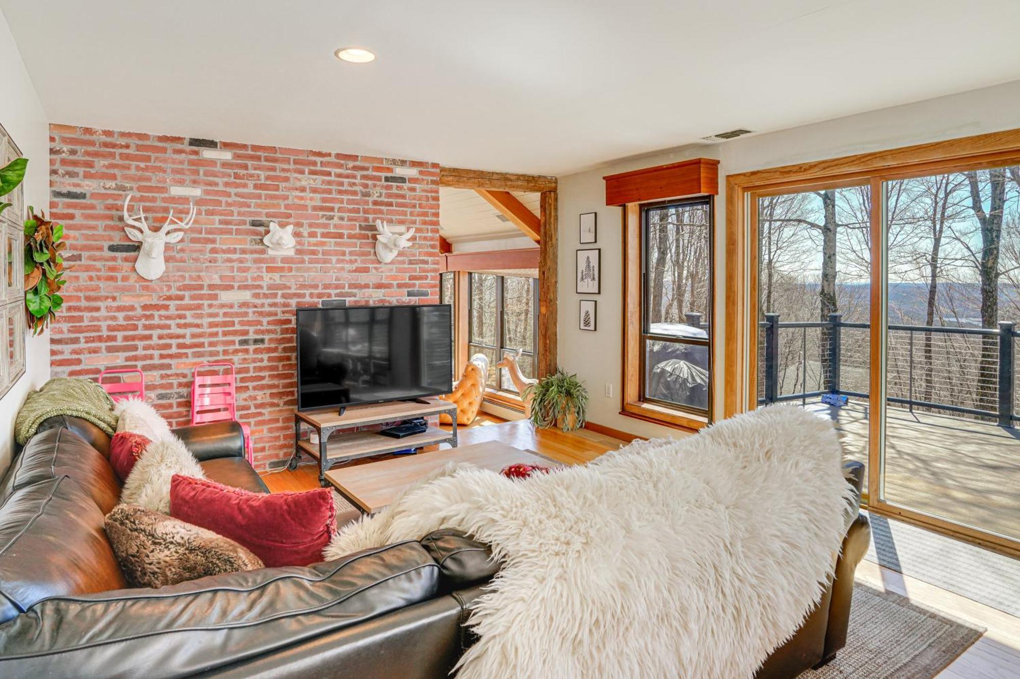 Wilmington Retreat With Deck, Lake Views And Game Room Exterior photo