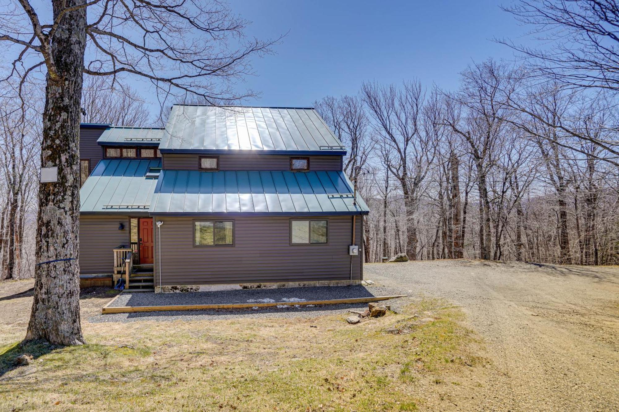 Wilmington Retreat With Deck, Lake Views And Game Room Exterior photo