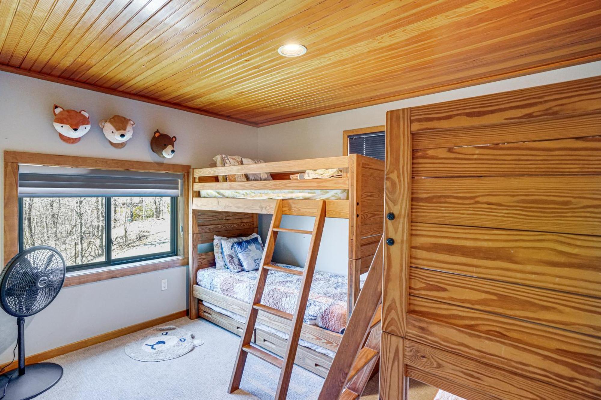 Wilmington Retreat With Deck, Lake Views And Game Room Exterior photo