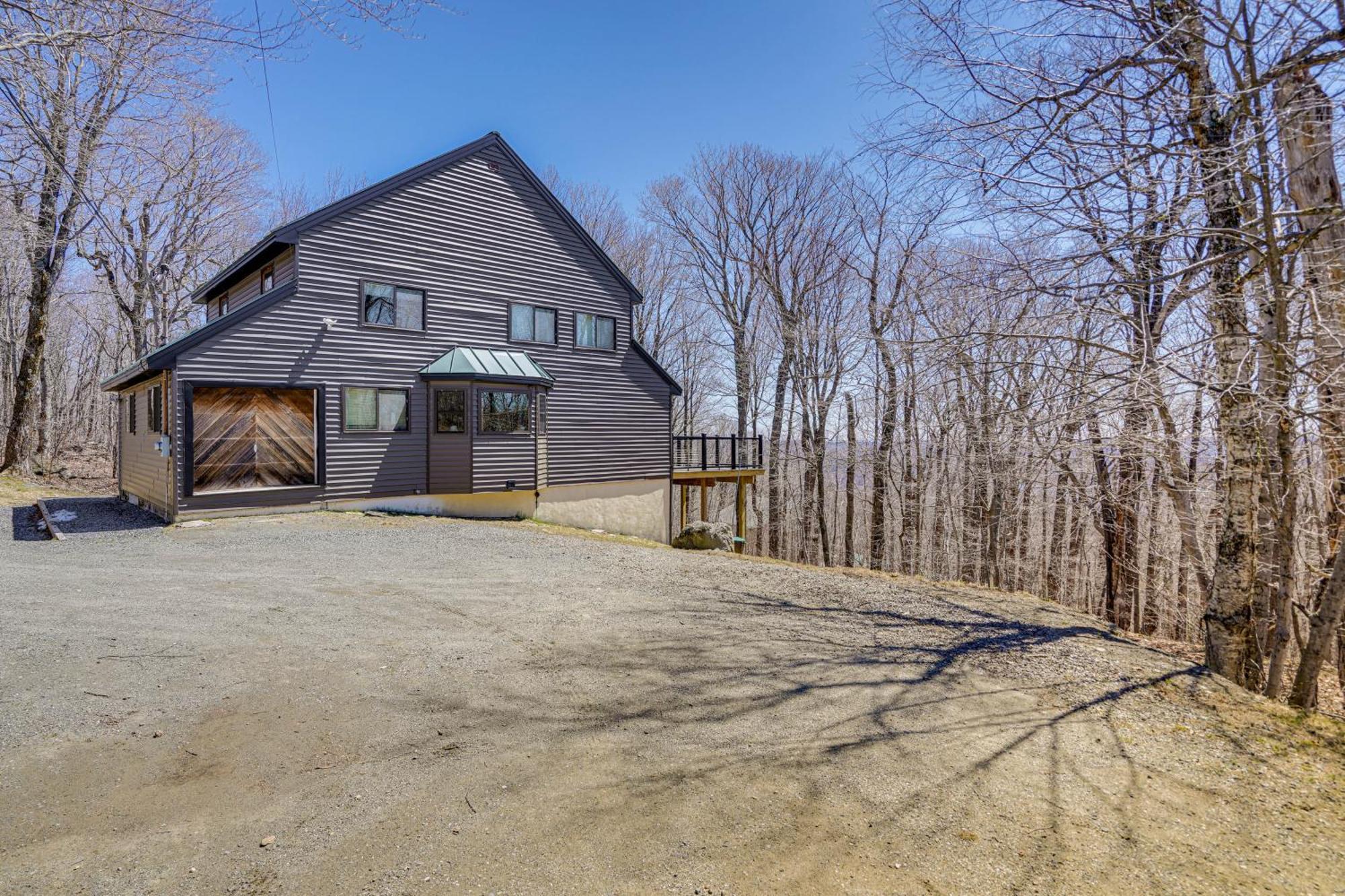 Wilmington Retreat With Deck, Lake Views And Game Room Exterior photo